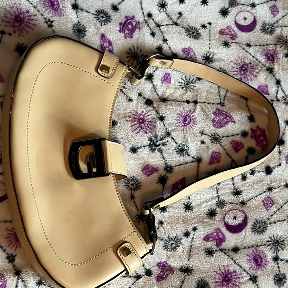 VINTAGE GUESS CURVE MINI PURSE - Picture 13 of 15